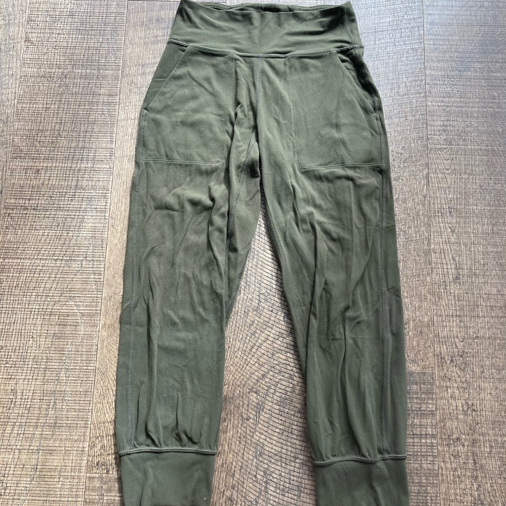 Lululemon | Capris